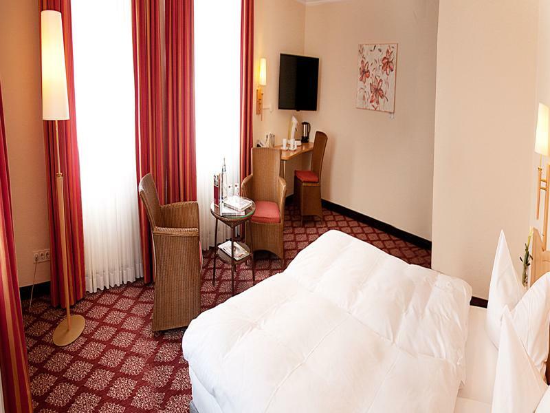 Schlichte Hof Gmbh Hotel Билефелд Екстериор снимка
